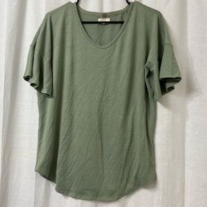 Cupio Sage Green Flowy Shirt Sz M